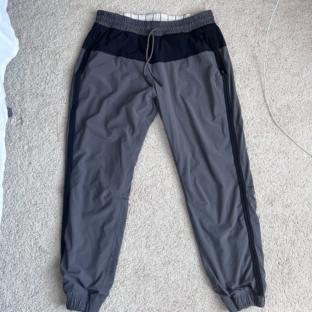 Men’s Lululemon joggers